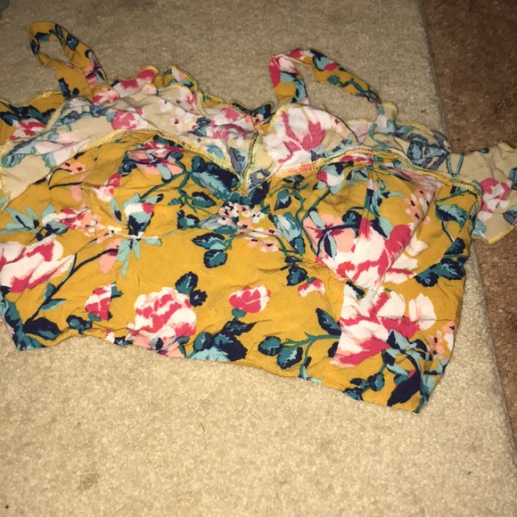 Clothes - Picture 5 of 8